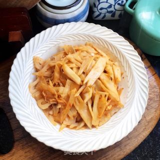 辣酱炒藕片的做法步骤：8