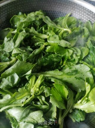 蒜香茼蒿的做法步骤：3