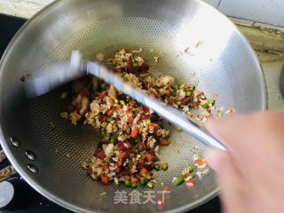 五彩炒饭的做法步骤：6