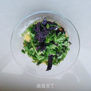 紫菜、茼蒿鸡蛋饼的做法步骤：4