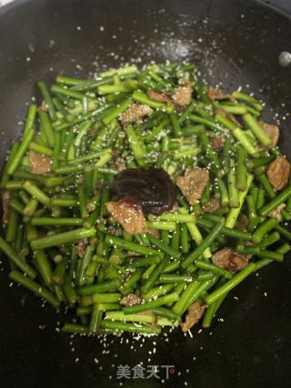 蒜苔炒肉的做法步骤：3
