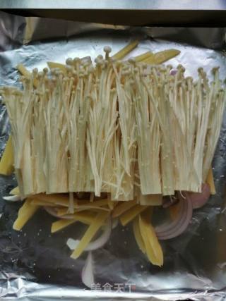 金针菇烤牛肉的做法步骤：5