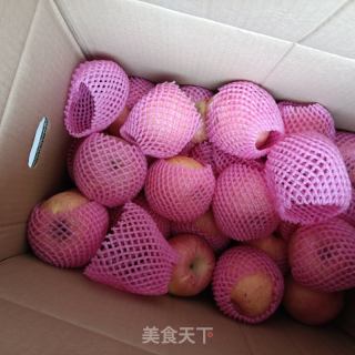 苹果果脯的做法步骤：1