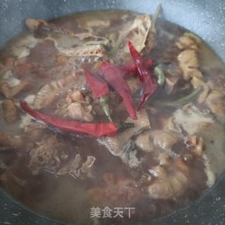 卤肥肠鹅的做法步骤：23