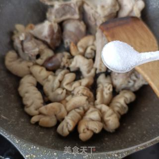 卤肥肠鹅的做法步骤：15