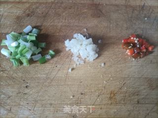 蒜苔白玉菇炒鸡蛋的做法步骤：4
