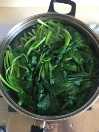 蒜蓉菠菜的做法步骤：3