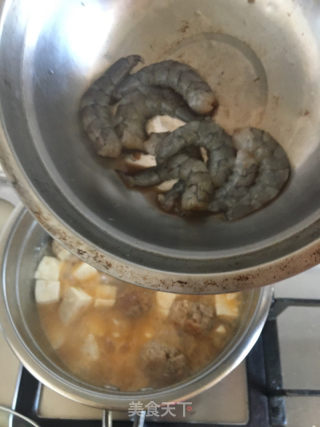 虾仁肉丸炖豆腐的做法步骤：7