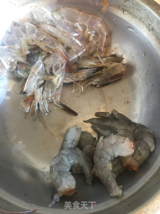 虾仁肉丸炖豆腐的做法步骤：3