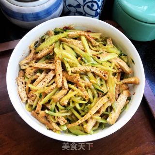 油豆腐拌黄瓜丝的做法步骤：8