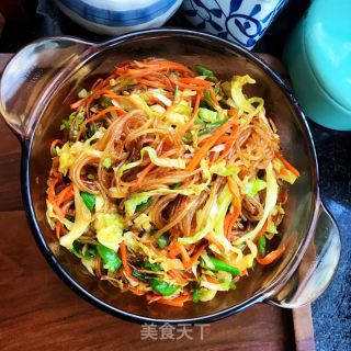 包菜胡萝卜炒粉条的做法步骤：12