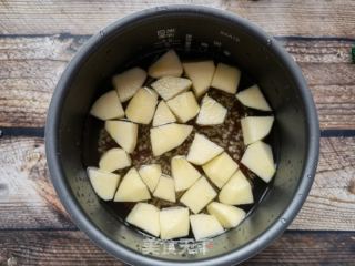 薏仁红豆苹果水的做法步骤：6