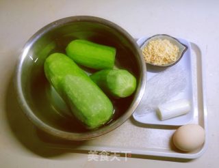 萝卜虾皮粉丝汤的做法步骤：1