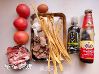 五花肉腐竹煲的做法步骤：1