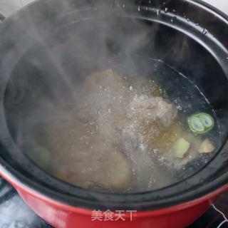 玉米山药排骨汤的做法步骤：10