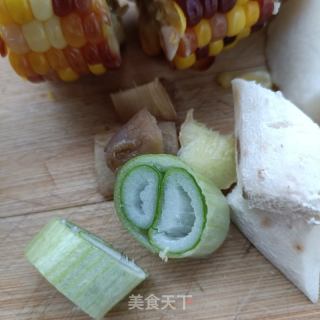 玉米山药排骨汤的做法步骤：4