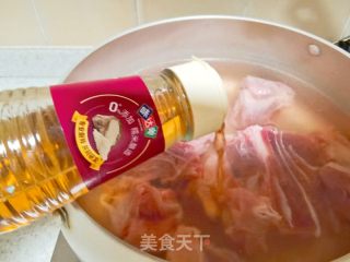 春天限定江南美食，腌笃鲜的做法步骤：5