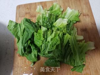 油麦菜炒木耳的做法步骤：2