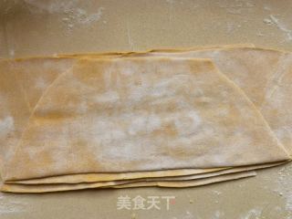 手擀南瓜宽面的做法步骤：8