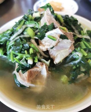 菠菜粉条炖扇骨的做法步骤：9