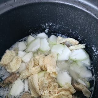竹荪冬瓜排骨汤的做法步骤：8