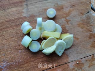 糖醋藕丁的做法步骤：4