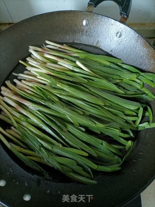 凉拌韭菜的做法步骤：4