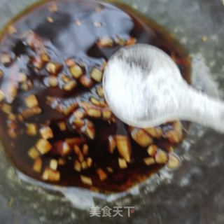 苦菊拌皮蛋的做法步骤：8