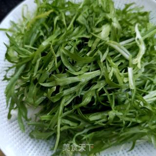 苦菊拌皮蛋的做法步骤：2