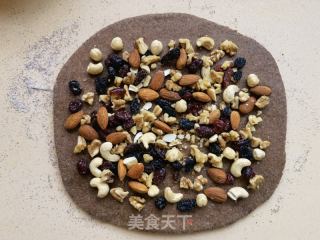 黑全麦果仁大列巴的做法步骤：15