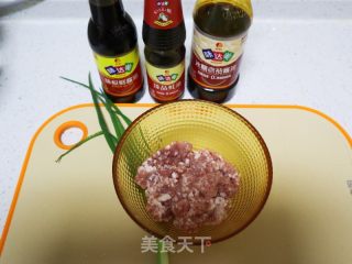 孩子最爱早餐水煎小笼❤️煎包子主食的做法步骤：1