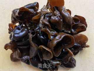 木耳青菜拌鸡蛋的做法步骤：1