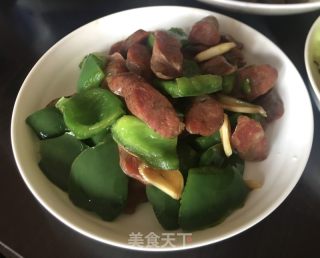 青椒炒肉肠的做法步骤：8
