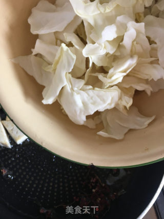 卷心菜焖塌豆腐的做法步骤：7