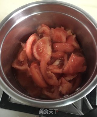 西红柿肉丸汤的做法步骤：5