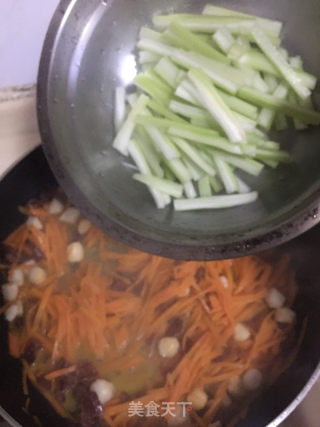 三丝炒米粉的做法步骤：9