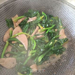 菠菜炒猪肝的做法步骤：14
