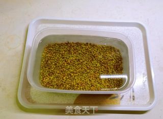 二月二的绿豆焖子的做法步骤：2
