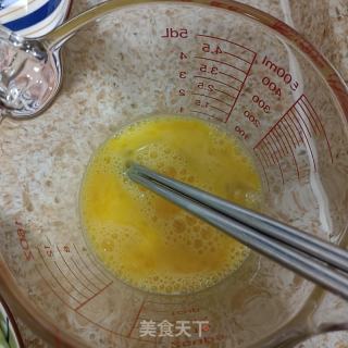 西葫芦炒鸡蛋的做法步骤：2