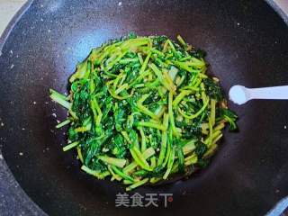 蒜蓉炒油菜的做法步骤：6