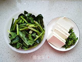 菠菜拌豆腐干的做法步骤：2