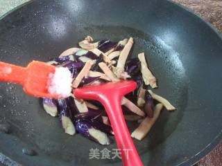 鱿鱼鲞炒茄子的做法步骤：11
