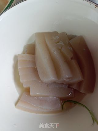 魔芋烧土鸭的做法步骤：1