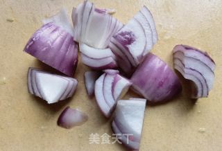 黄瓜洋葱拌鸡蛋的做法步骤：2