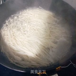 葱油金针菇的做法步骤：2