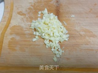 凉拌茼蒿的做法步骤：3