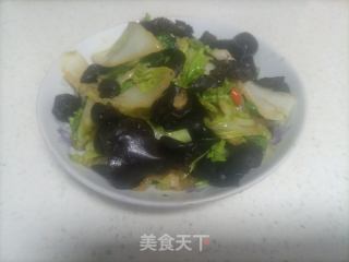 木耳炒白菜的做法步骤：12