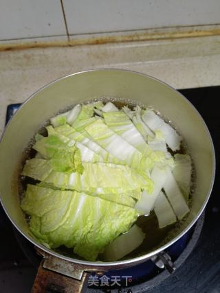 鸡蛋面的做法步骤：1