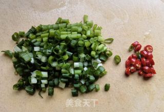燕麦葱花荞麦鸡蛋煎饼的做法步骤：1