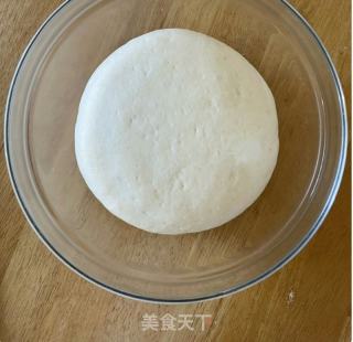 海鲜蘑菇披萨的做法步骤：2